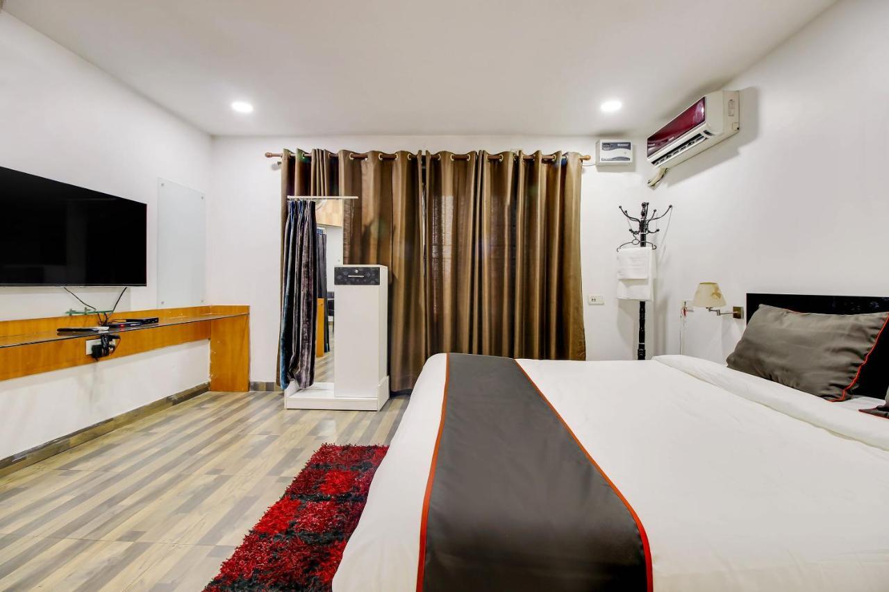 Oyo 2794 Hotel Plaza Inn Guwahati Dış mekan fotoğraf